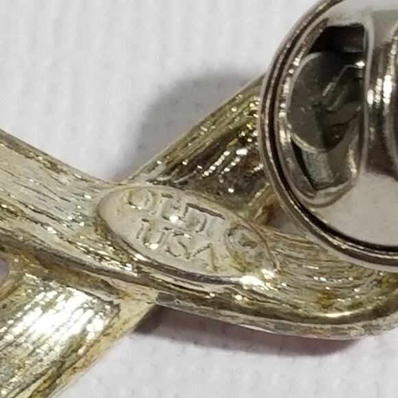 pink crystal breast cancer awareness ribbon pin USA 1" - Picture 3 of 10